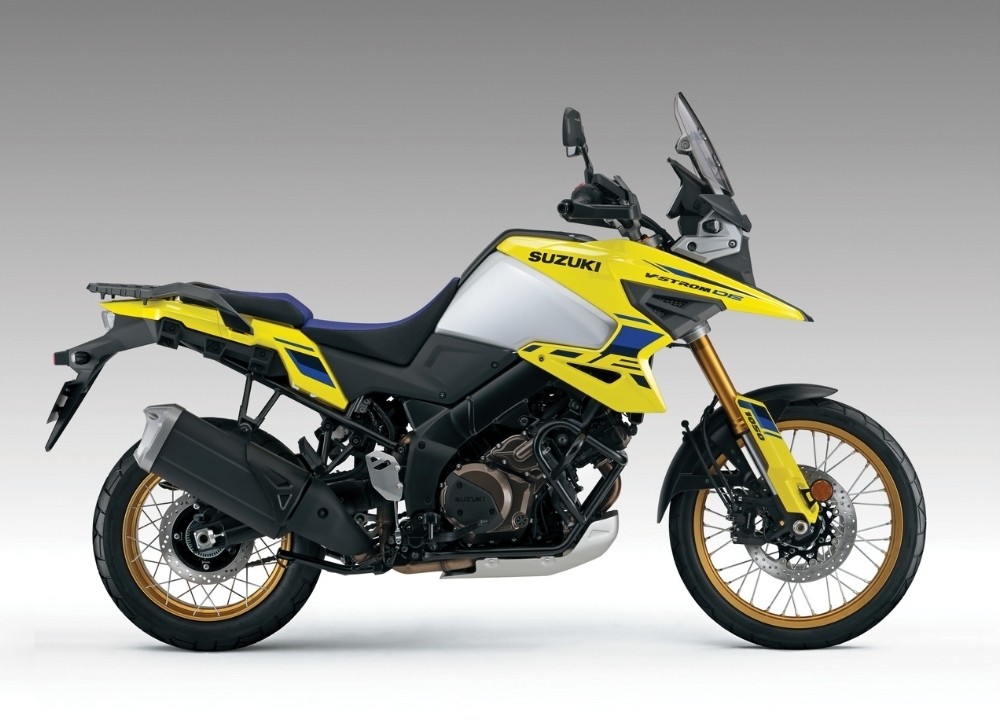 5 Suzuki V-Strom 800DE motocycle